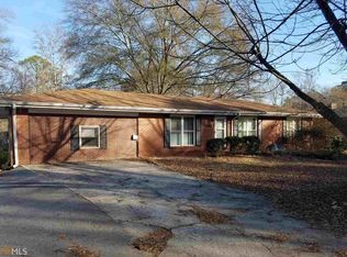 1221 W Sandtown Rd SW, Kennesaw, GA 30064