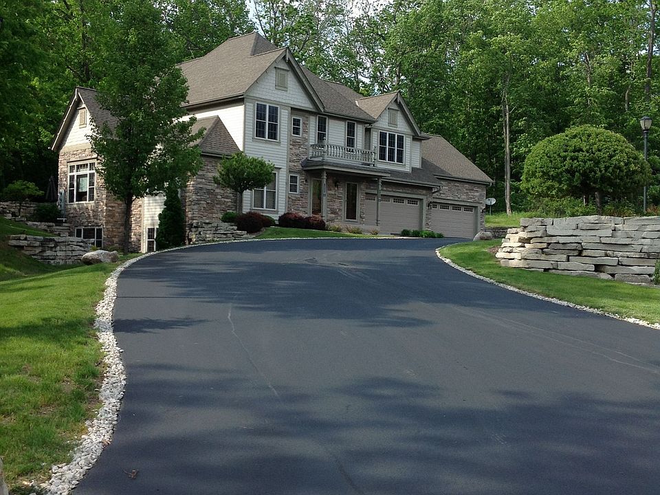 1st image of 17990 Ashlea Dr