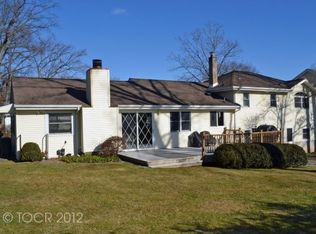 90 Ridgewald Ave, Waldwick, NJ 07463