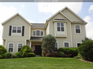 2 Olden Ct, Malta, NY 12020