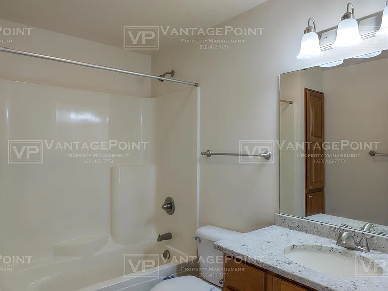 2250 Daly Dr — Photo 13