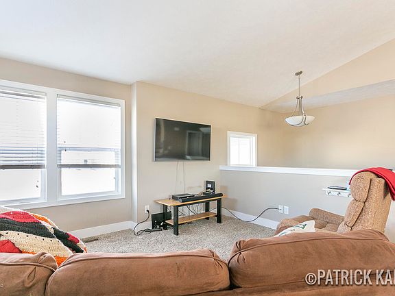 2nd image of 7130 Copper Oak Dr