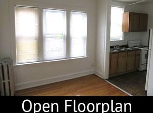 6757 S Paxton Ave #3, Chicago, IL 60649