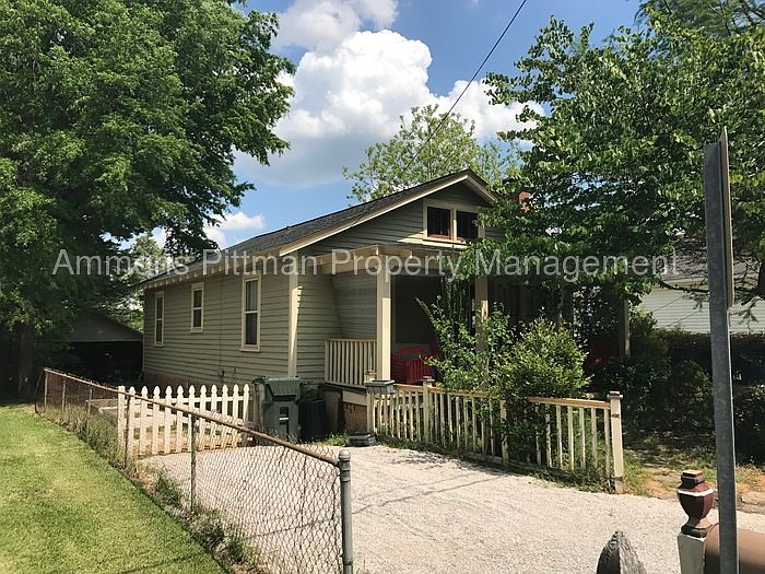 1st image of 212 Grand Ave