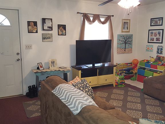 2nd image of 6 Tracy Ct