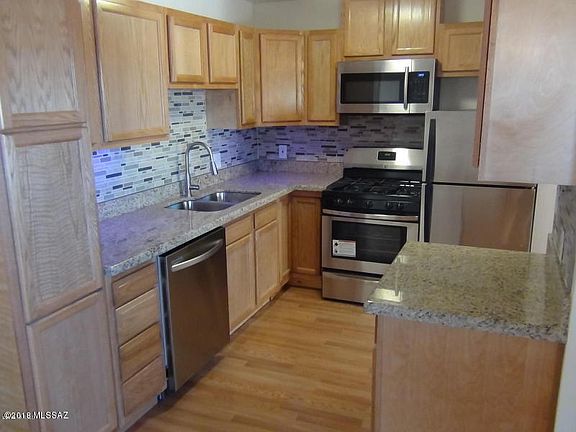 2nd image of 804 S Langley Ave
