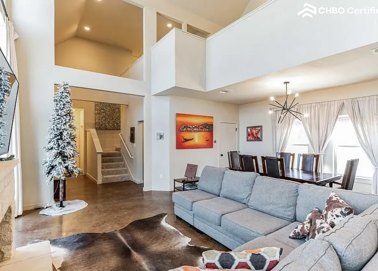 10119 Longhorn Skyway — Photo 8