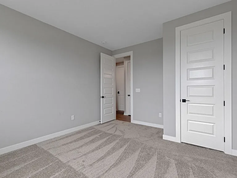 6032 Windsor Dr — Photo 14