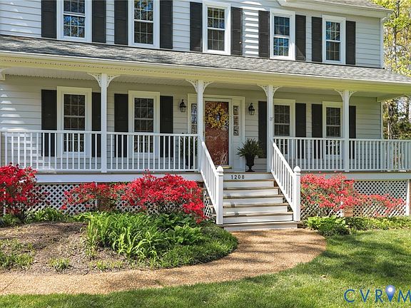 4th image of 1208 Lauren Pl