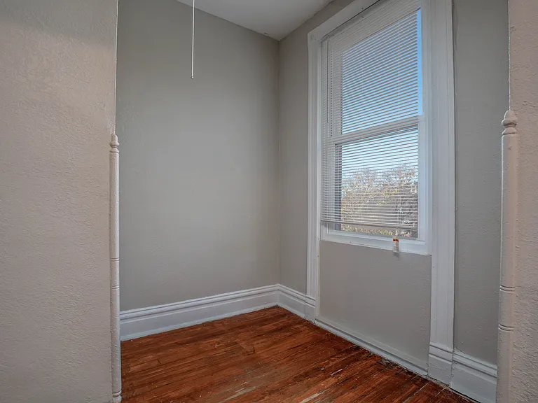 2310 Russell Blvd #A — Photo 12