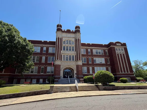 125 Oak St, Hot Springs National Park, AR 71901