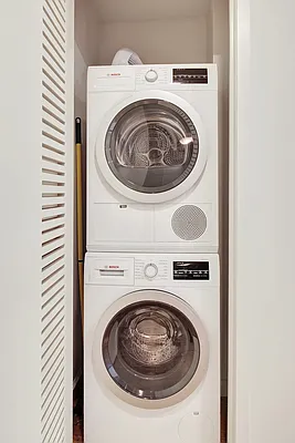 Rented by Compass | media 23