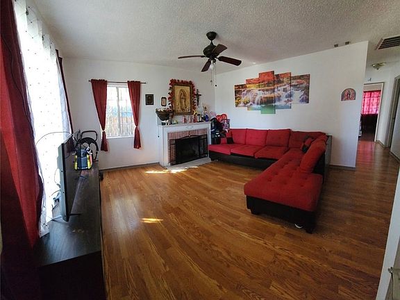 5th image of 5361 Arlington Ave