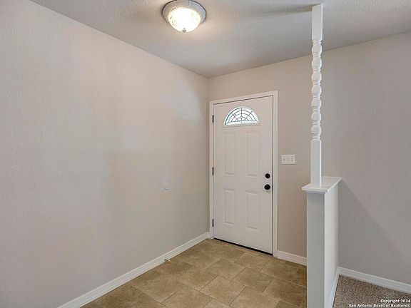 4th image of 4015 DUNMORE DR
