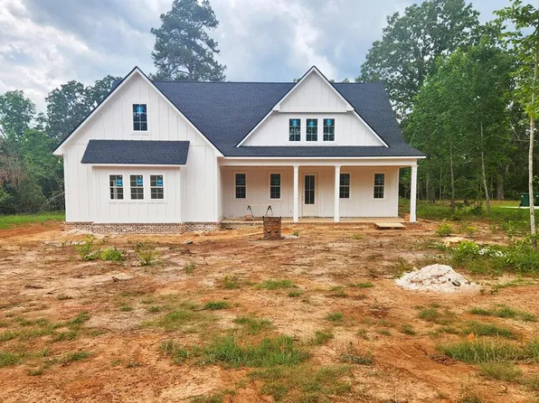 204 Tupelo Dr, Leesburg, GA 31763