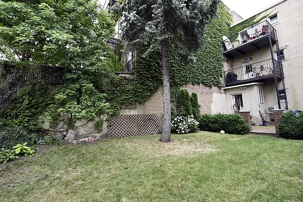 Rented by Brick&Mortar | media 21