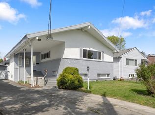 336 Stannard Ave, Victoria, BC V8S3M4