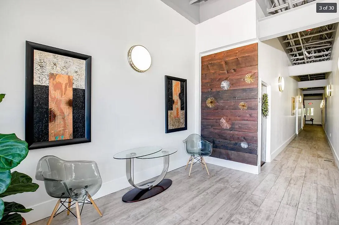 480 Skain St — Photo 3