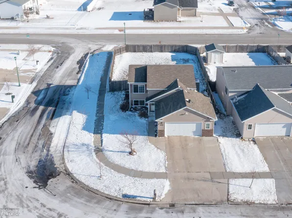6124 22nd St S, Fargo, ND 58104