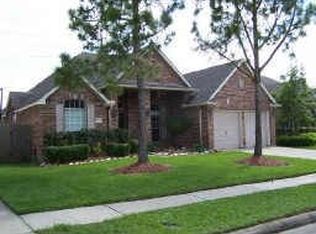 4118 Stonehurst Dr, Pearland, TX 77584