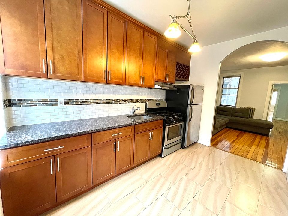 1st image of 34-07 42nd St #1LL
