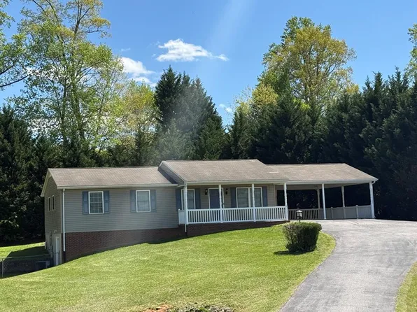 214 Faith Ct, Danville, VA 24540