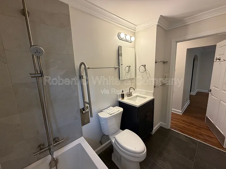 36 Pomeroy Ave — Photo 17