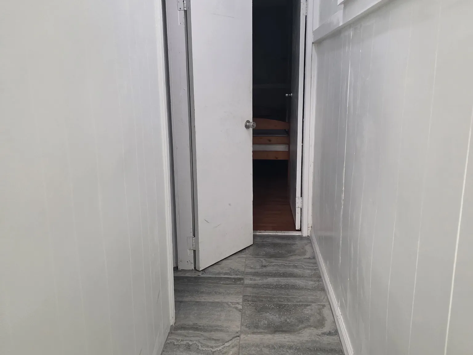 1 bed, 300 sqft, $1,600 — Photo 4