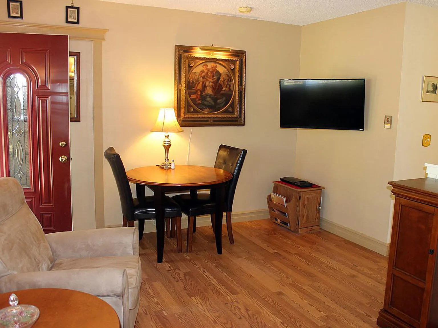 2600 Donovan Ave — Photo 3