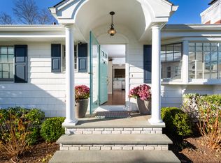 33 Mac Arthur Dr, Old Greenwich, CT 06870