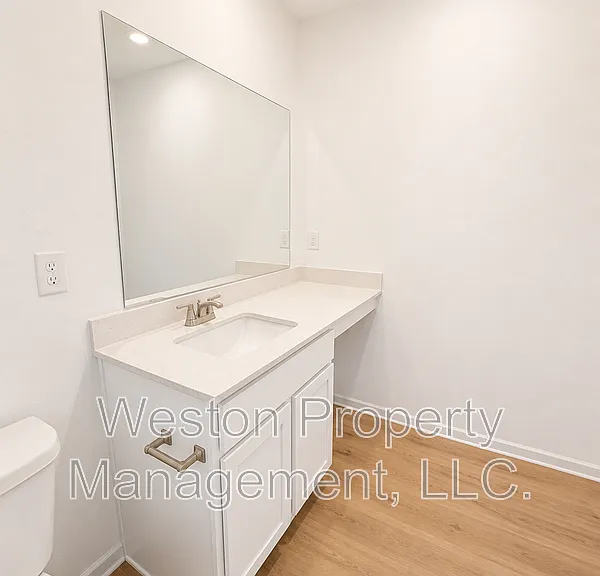 16209 Harvester Dr — Photo 14