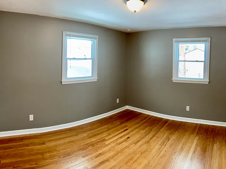 54 Muir Ave — Photo 9