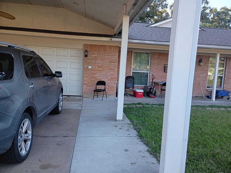 1st image of 10323 Southport Dr