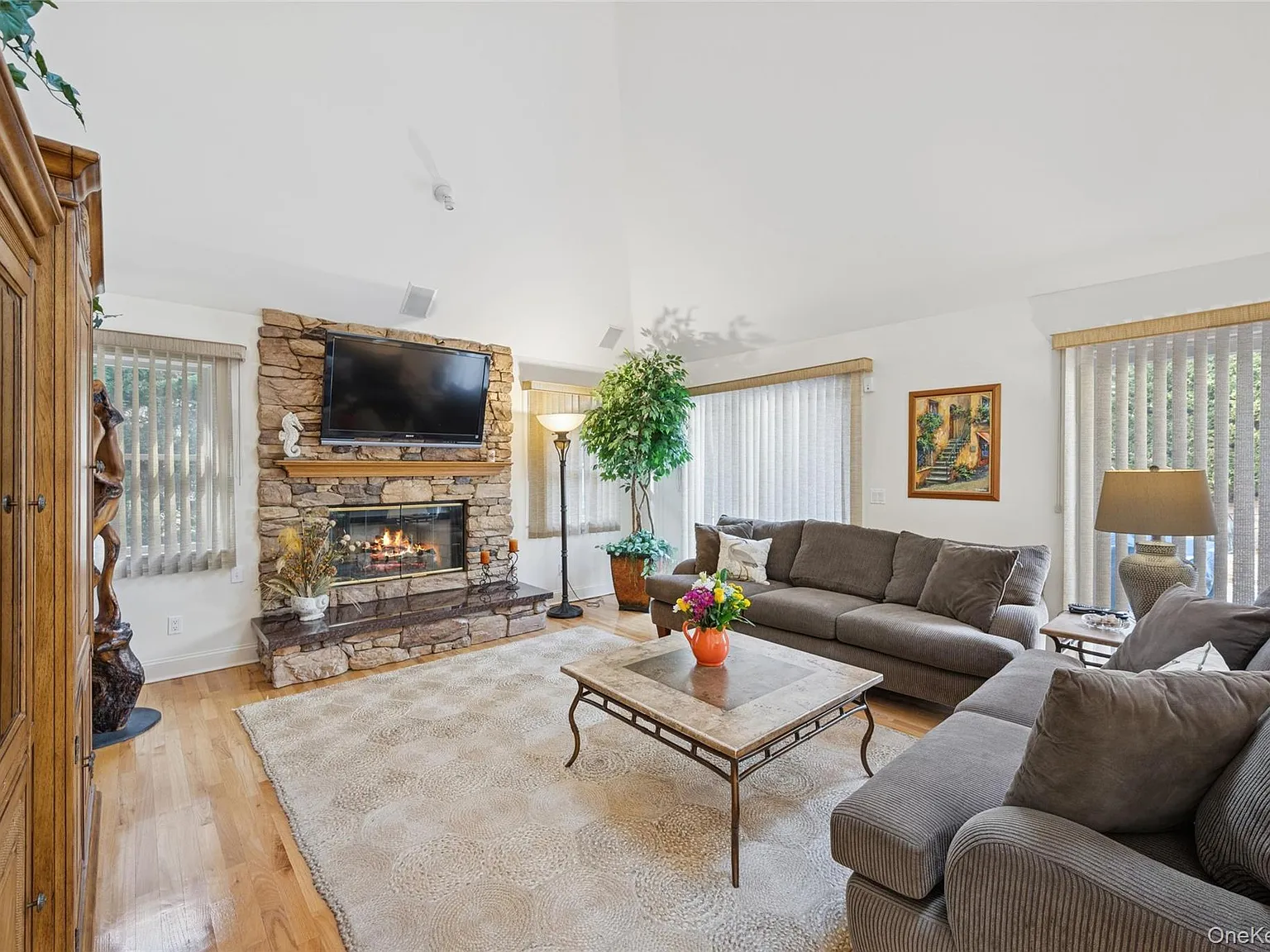 5 bed, 4.5 bath, 3550 sqft, $45,000 — Photo 3