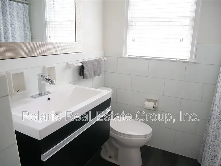 3346 Fall Creek Pkwy — Photo 35
