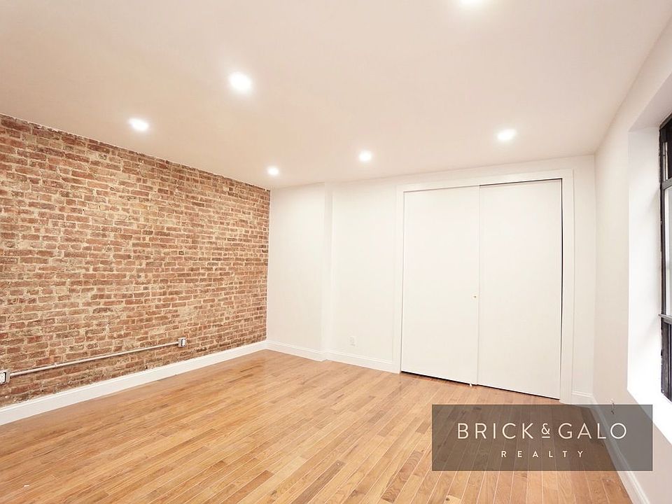 1st image of 61 Hamilton Pl APT 32