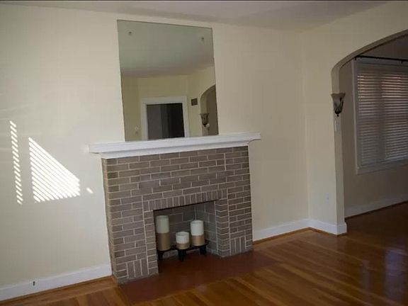 2nd image of 4645 Wilcox Ave Fl 2nd