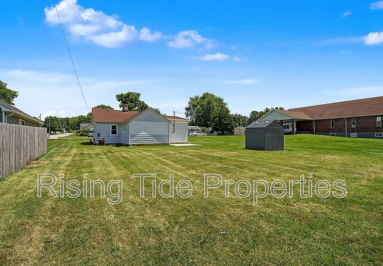 1607 Montgomery Ave — Photo 34