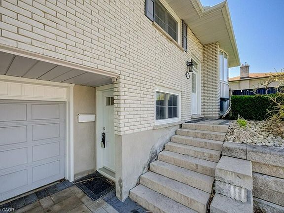 2nd image of 682 Glen Forrest Blvd