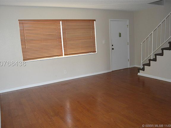 5th image of 1100 SE 4th Ave APT 20