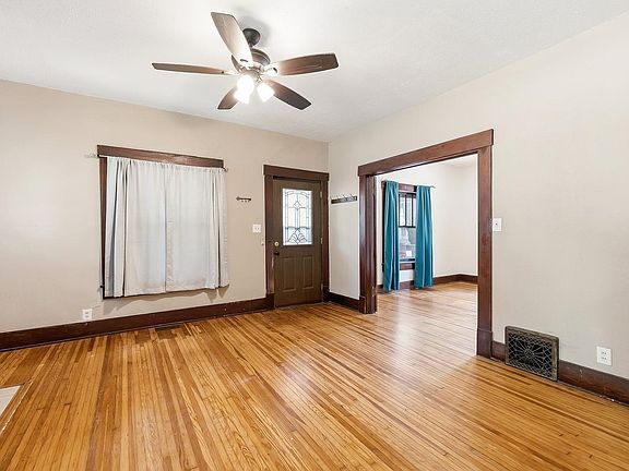 5th image of 323 N Summit St