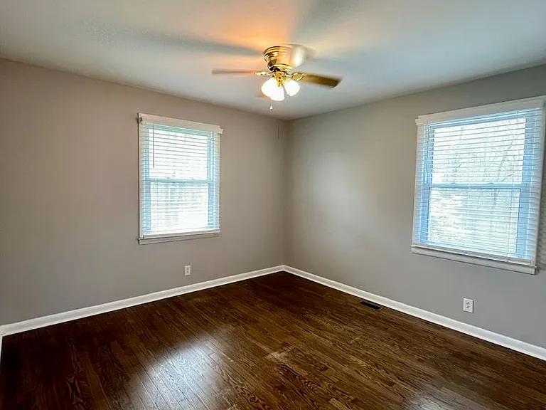 2950 Ashland City Rd — Photo 9