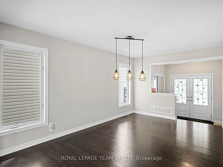 127 Solaris Dr — Photo 4
