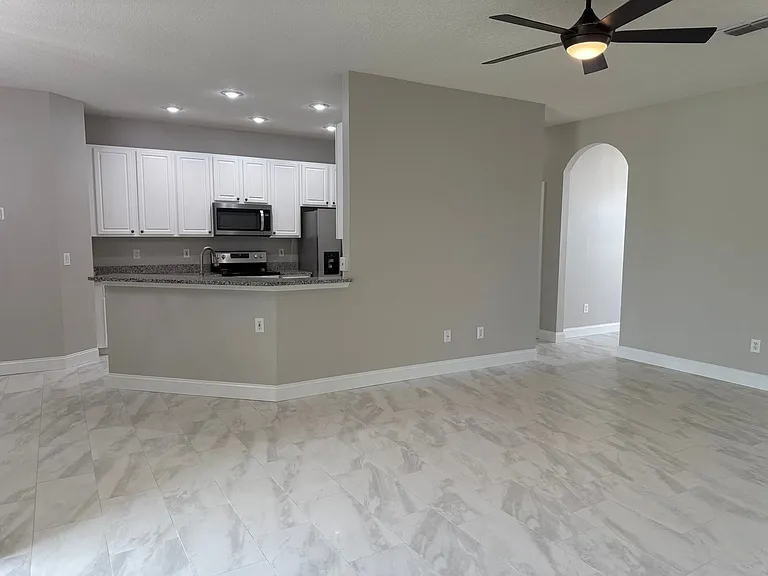 5370 Red Leaf Ct — Photo 11