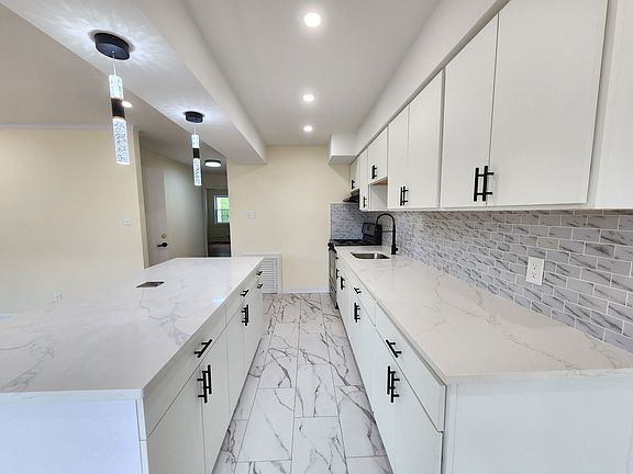 3rd image of 19-77 77th St #3