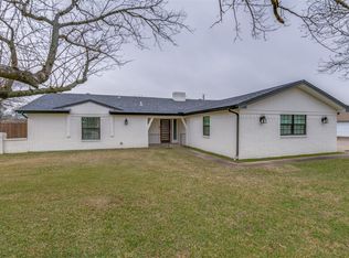 1055 Wright St, Terrell, TX