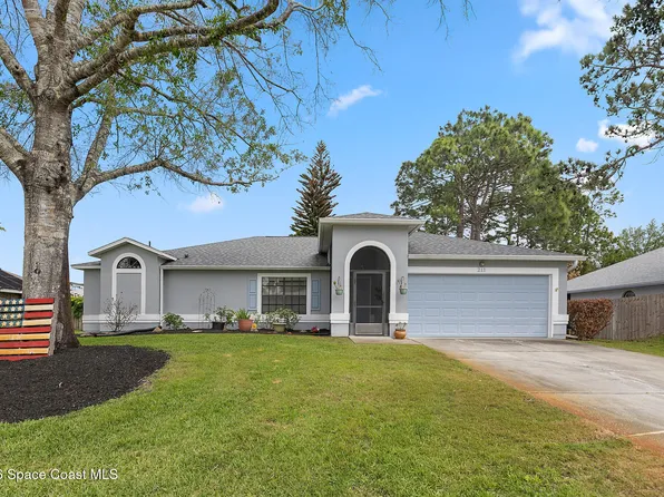 211 Seahorse Cir SE, Palm Bay, FL 32909