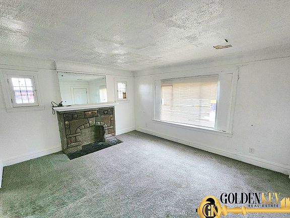 3rd image of 14613-14615 Mettetal Ave