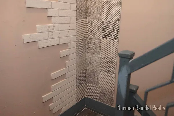 Rented by Norman Raindel, LREB | media 54