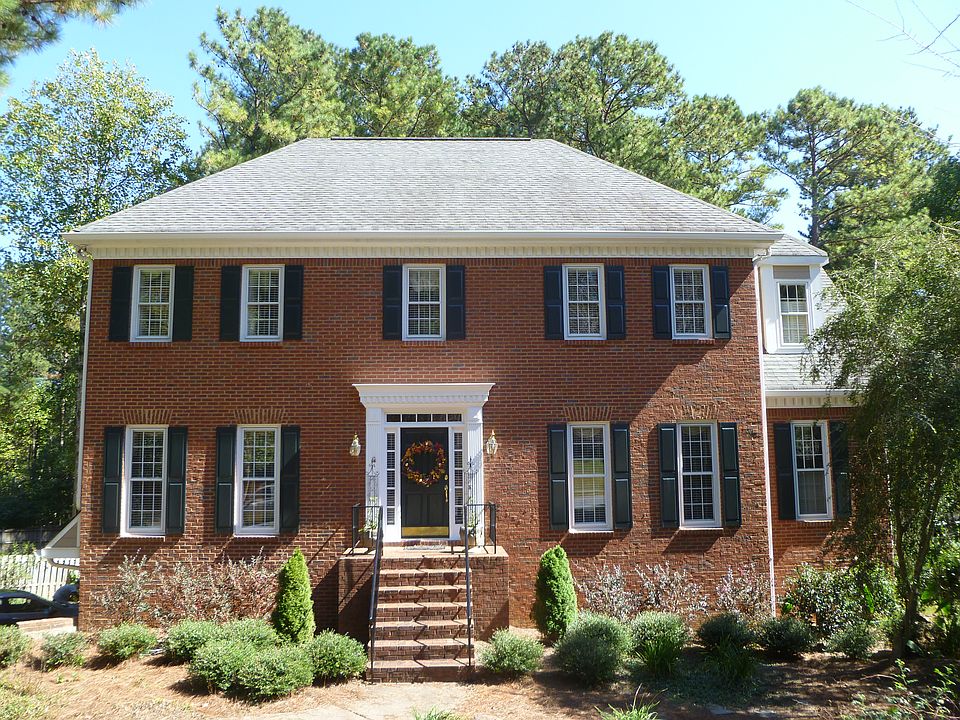 3393 Bridle Run Trail